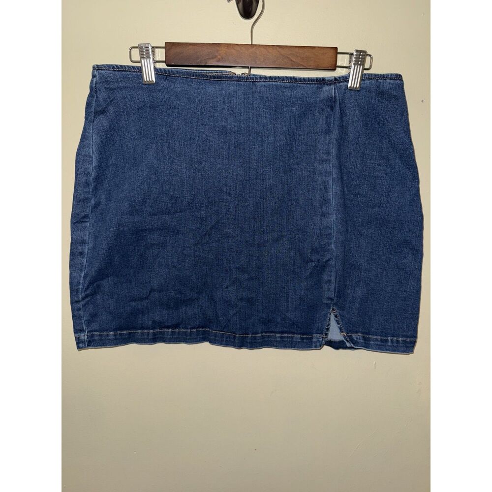 Wild Fable Denim Mini Skirt High Waist Side Slit Back Zip Blue Jean Size 14